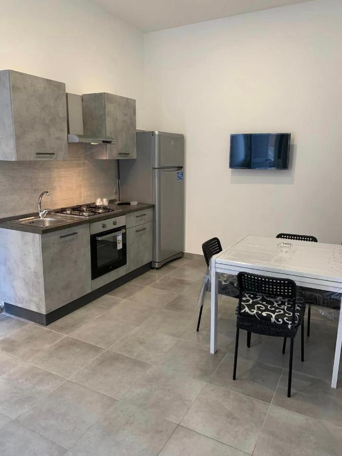 Miris Apartment Fast Comfortable Naples Airport Capodichino 25 Minutes Walk Self Check-In Экстерьер фото