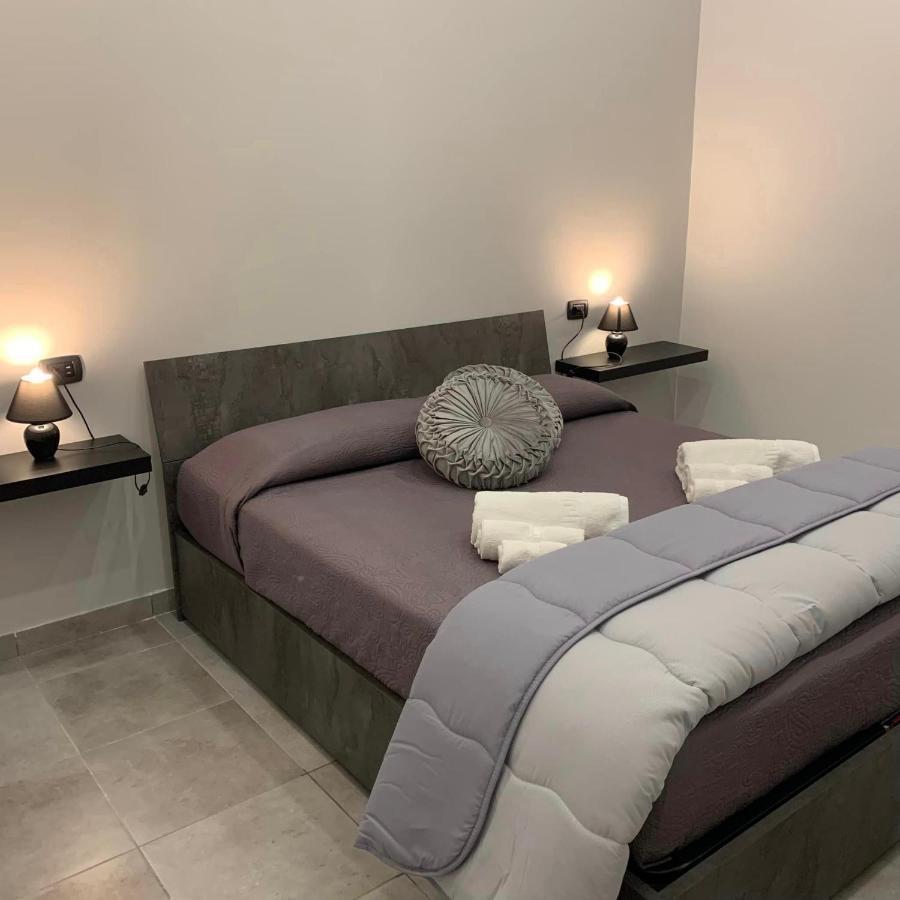 Miris Apartment Fast Comfortable Naples Airport Capodichino 25 Minutes Walk Self Check-In Экстерьер фото